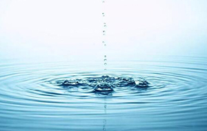 天然水資源分為哪幾種水及所含常見的物質？